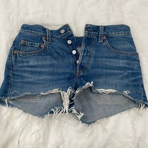 Levi’s shorts